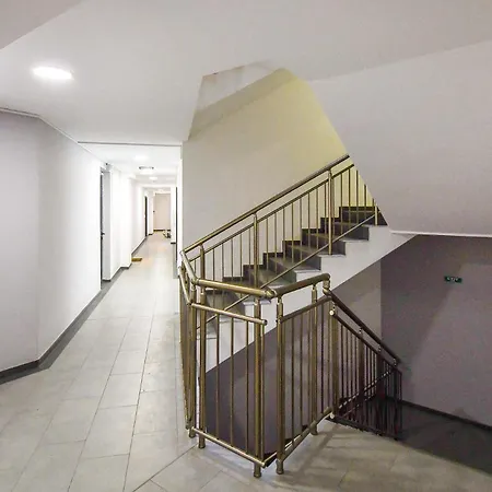 Armada 1br